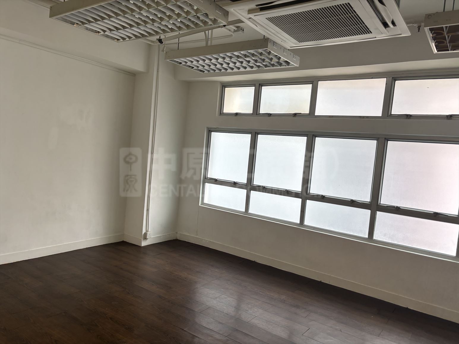 Photo materials about Xiu Hua Commercial Building | Office Listing | Centaline Commercial