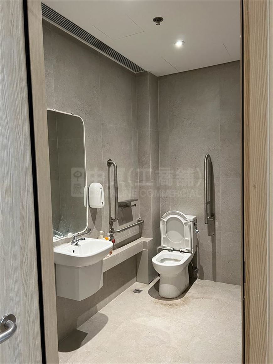 Photo materials about 78-80 Wing Lok Street | Office Listing | Centaline Commercial