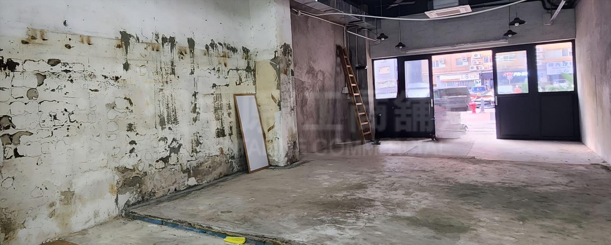 振发工厂大厦 地下单位的相片资料｜工商楼盘｜中原工商铺