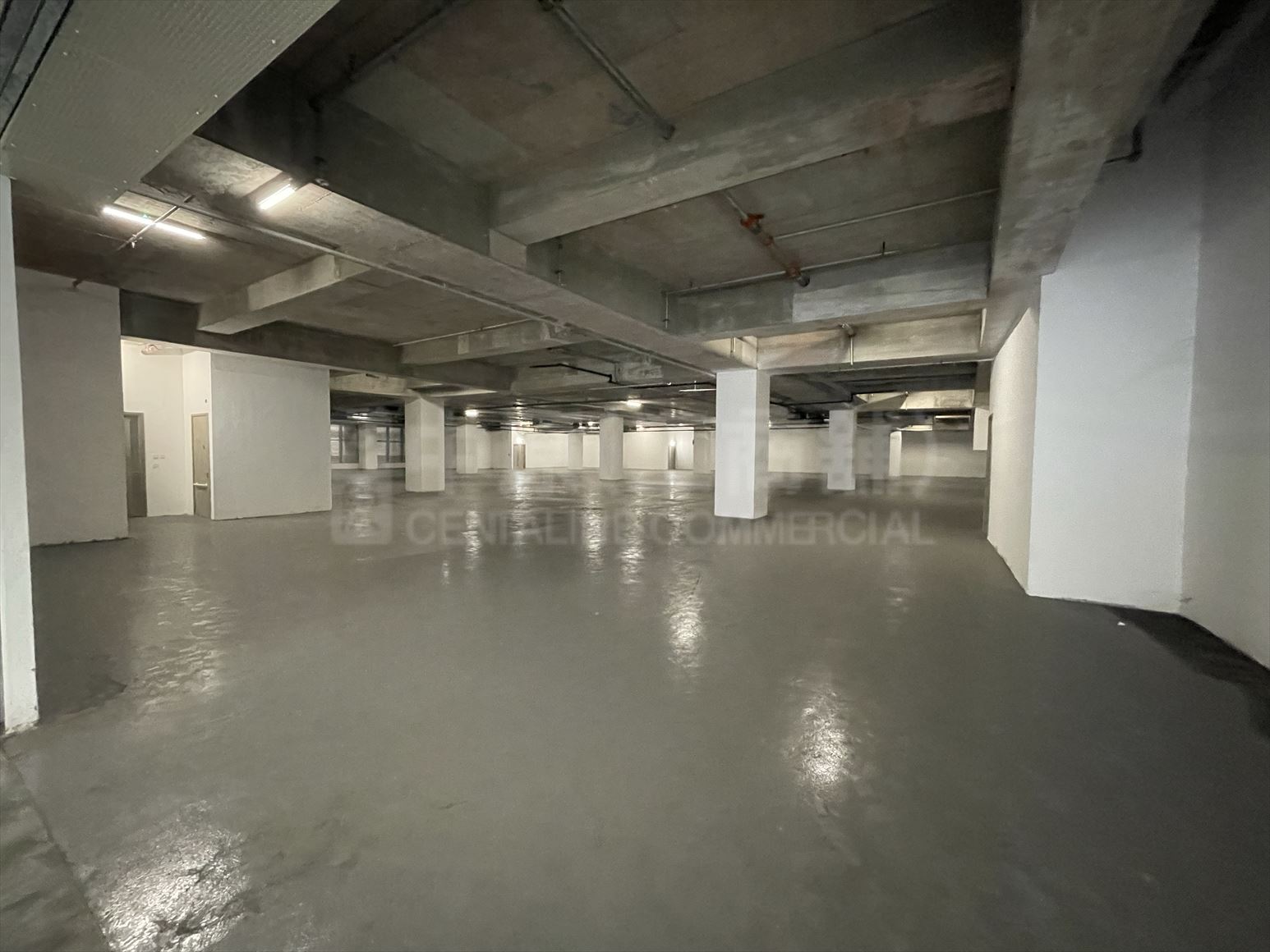 4S汽车城 地下单位的相片资料｜工商楼盘｜中原工商铺