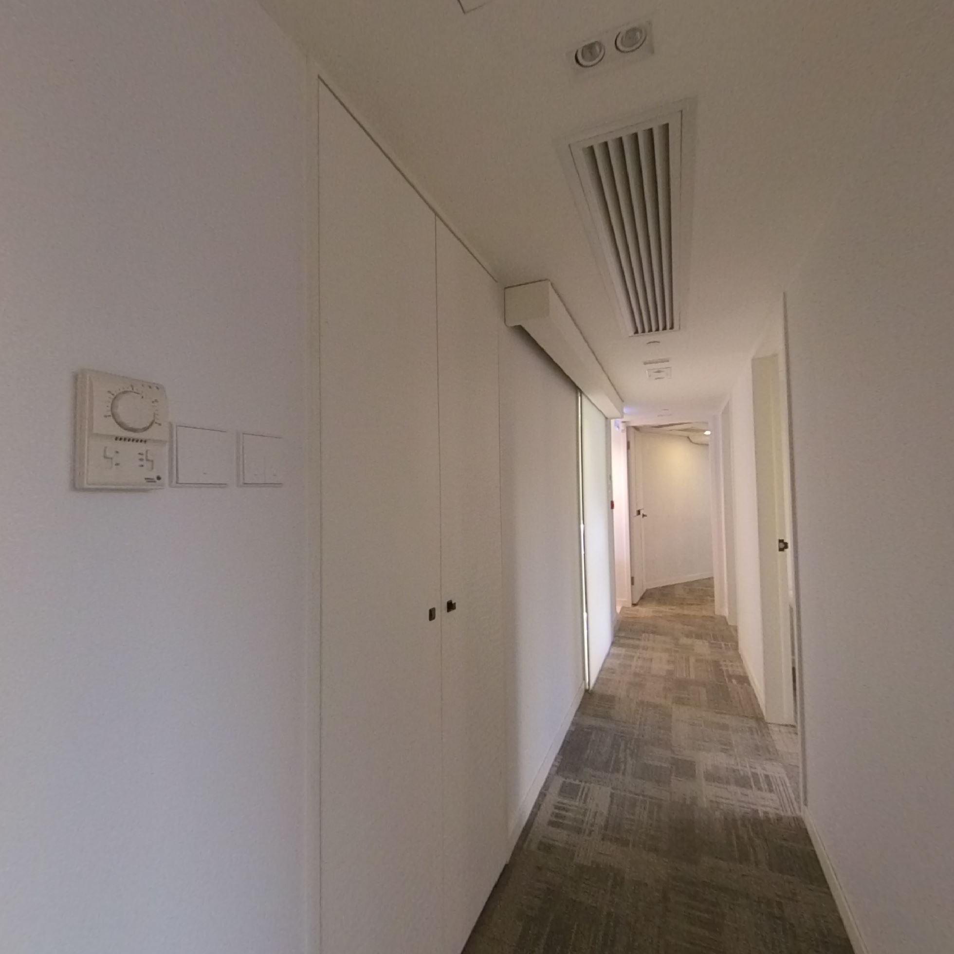 二千年广场的360全景资料｜写字楼楼盘｜中原工商铺