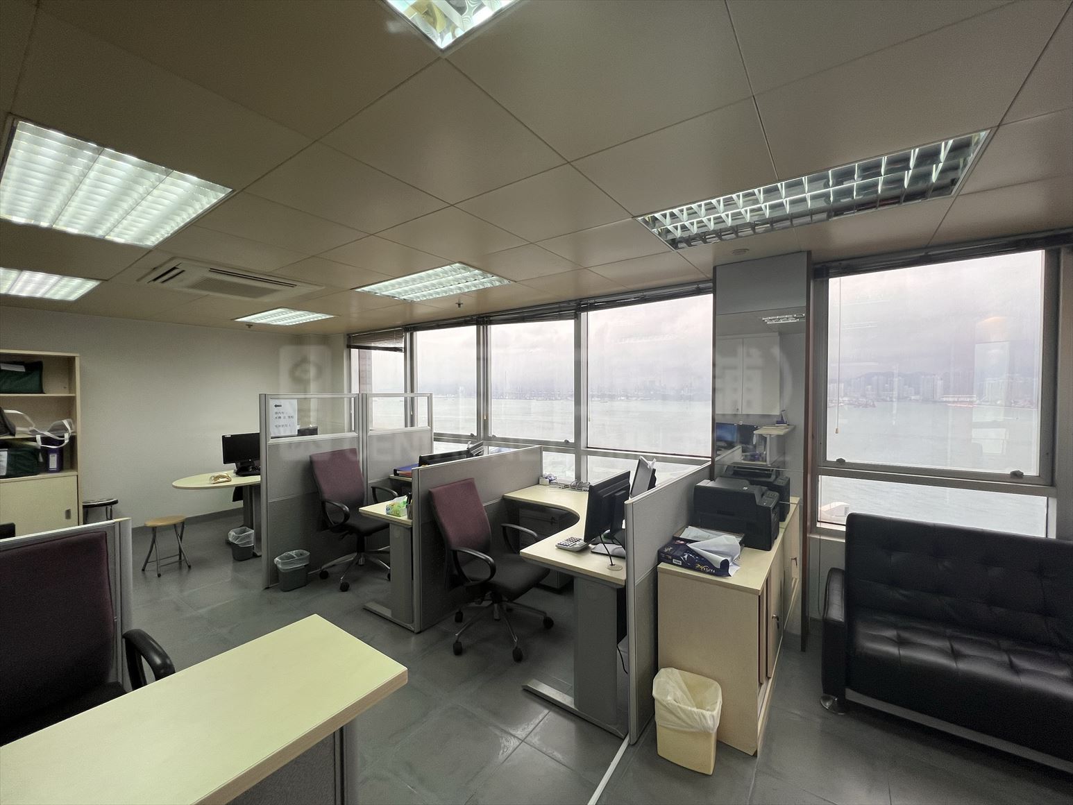 Photo materials about 1 Des Voeux Road West | Office Listing | Centaline Commercial