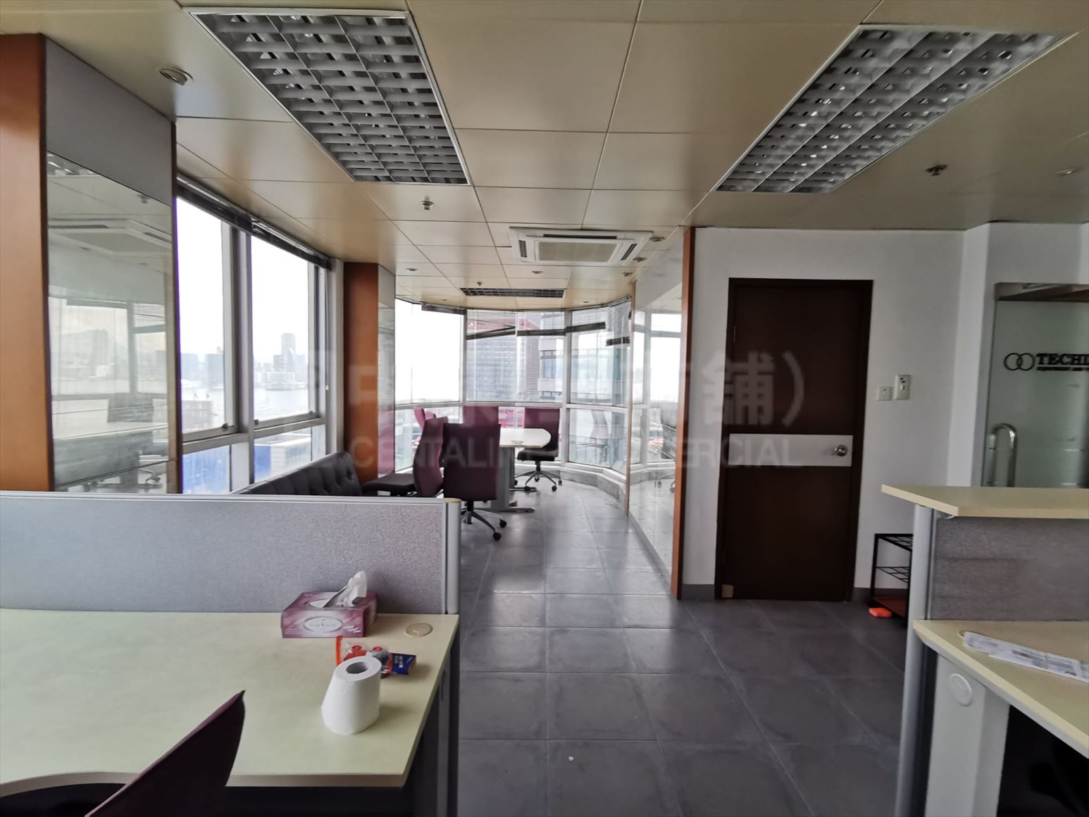Photo materials about 1 Des Voeux Road West | Office Listing | Centaline Commercial