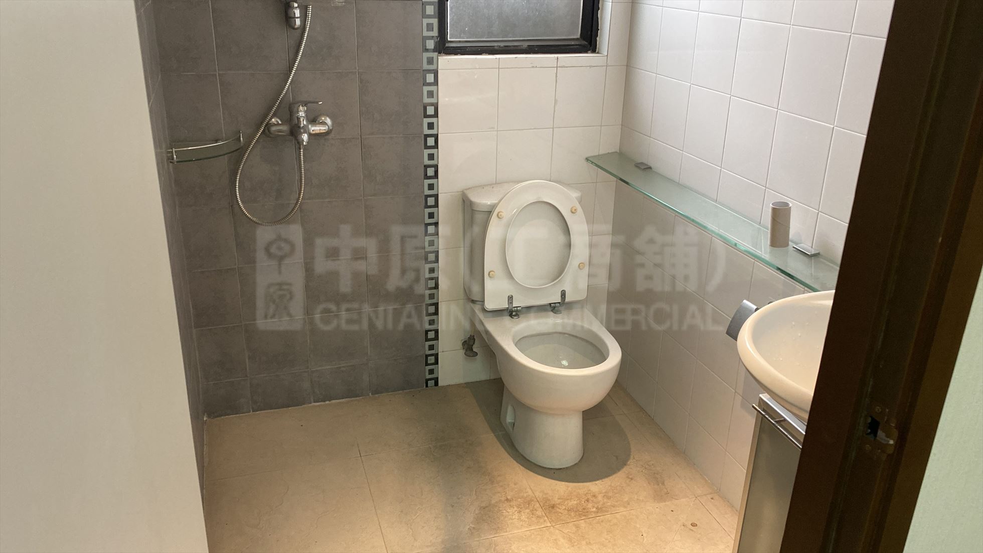 Photo materials about 1 Des Voeux Road West | Office Listing | Centaline Commercial