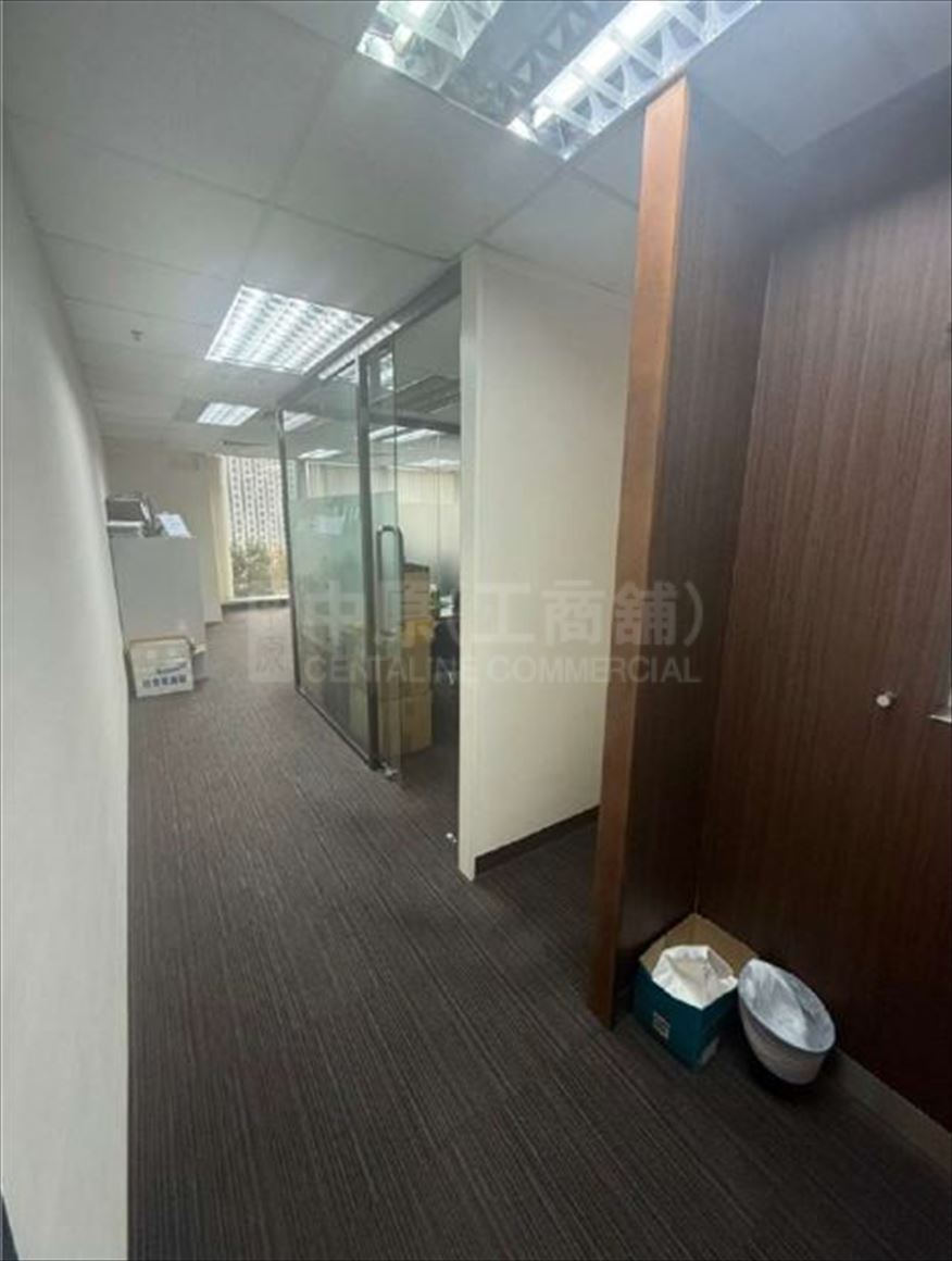 Photo materials about Metropolis Tower | Office Listing | Centaline Commercial