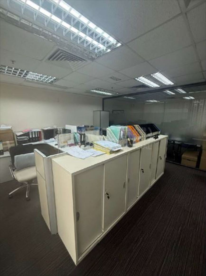 Photo materials about Metropolis Tower | Office Listing | Centaline Commercial