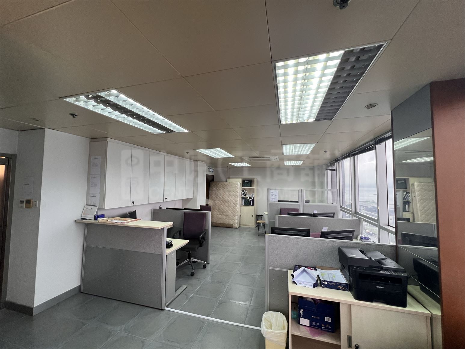 Photo materials about 1 Des Voeux Road West | Office Listing | Centaline Commercial
