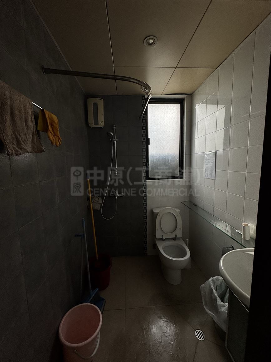 Photo materials about 1 Des Voeux Road West | Office Listing | Centaline Commercial