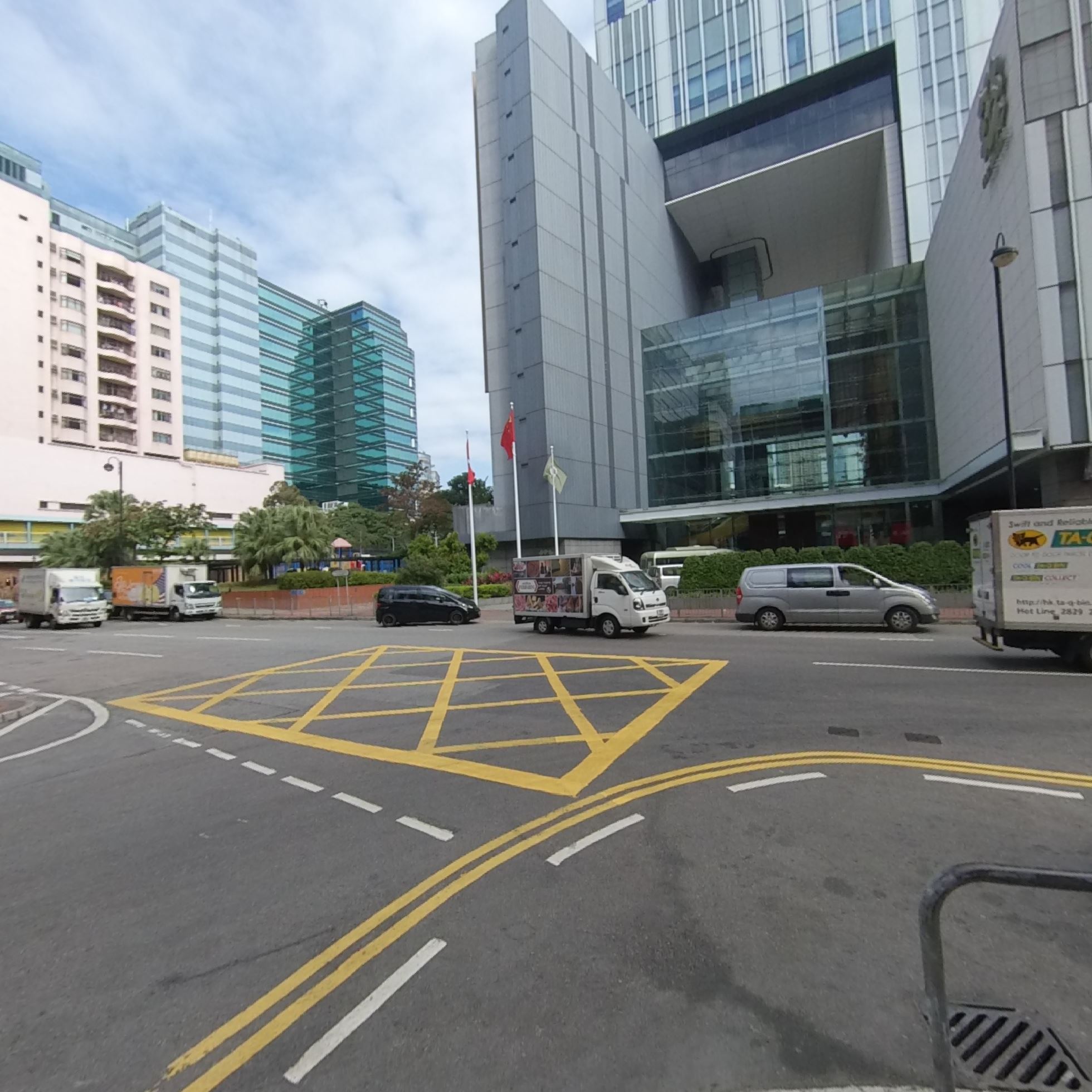 華懋廣場的360全景資料｜寫字樓樓盤｜中原工商舖