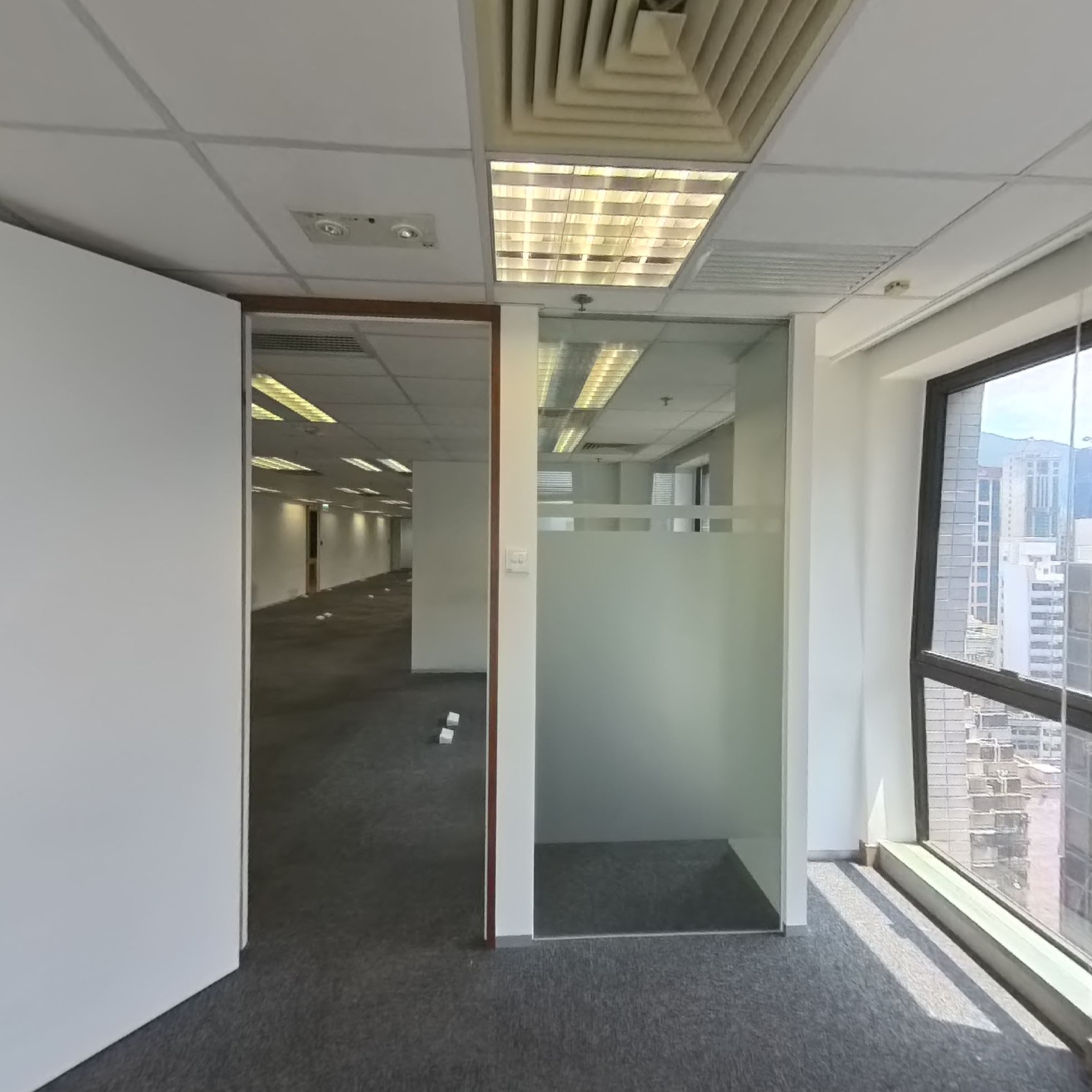 海外信托银行大厦的360全景资料｜写字楼楼盘｜中原工商铺