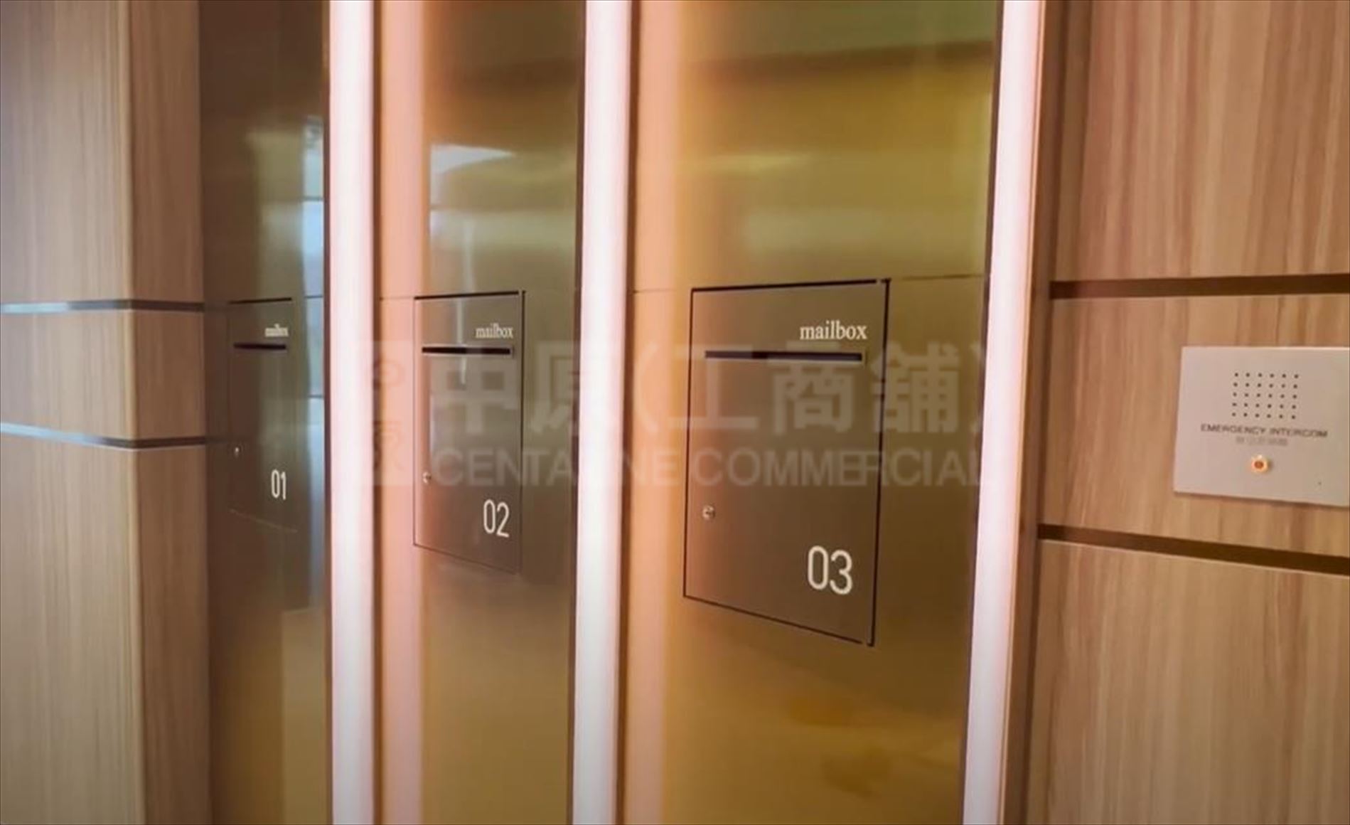 ONE TWO ONE的相片资料｜工商楼盘｜中原工商铺
