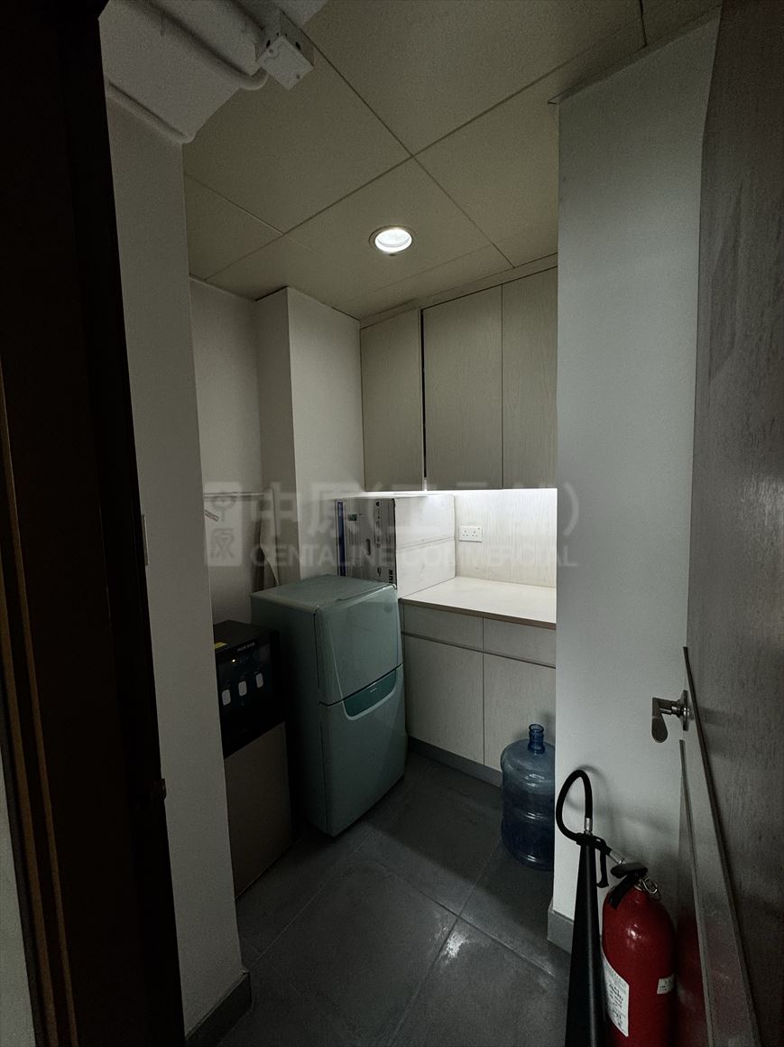 Photo materials about 1 Des Voeux Road West | Office Listing | Centaline Commercial