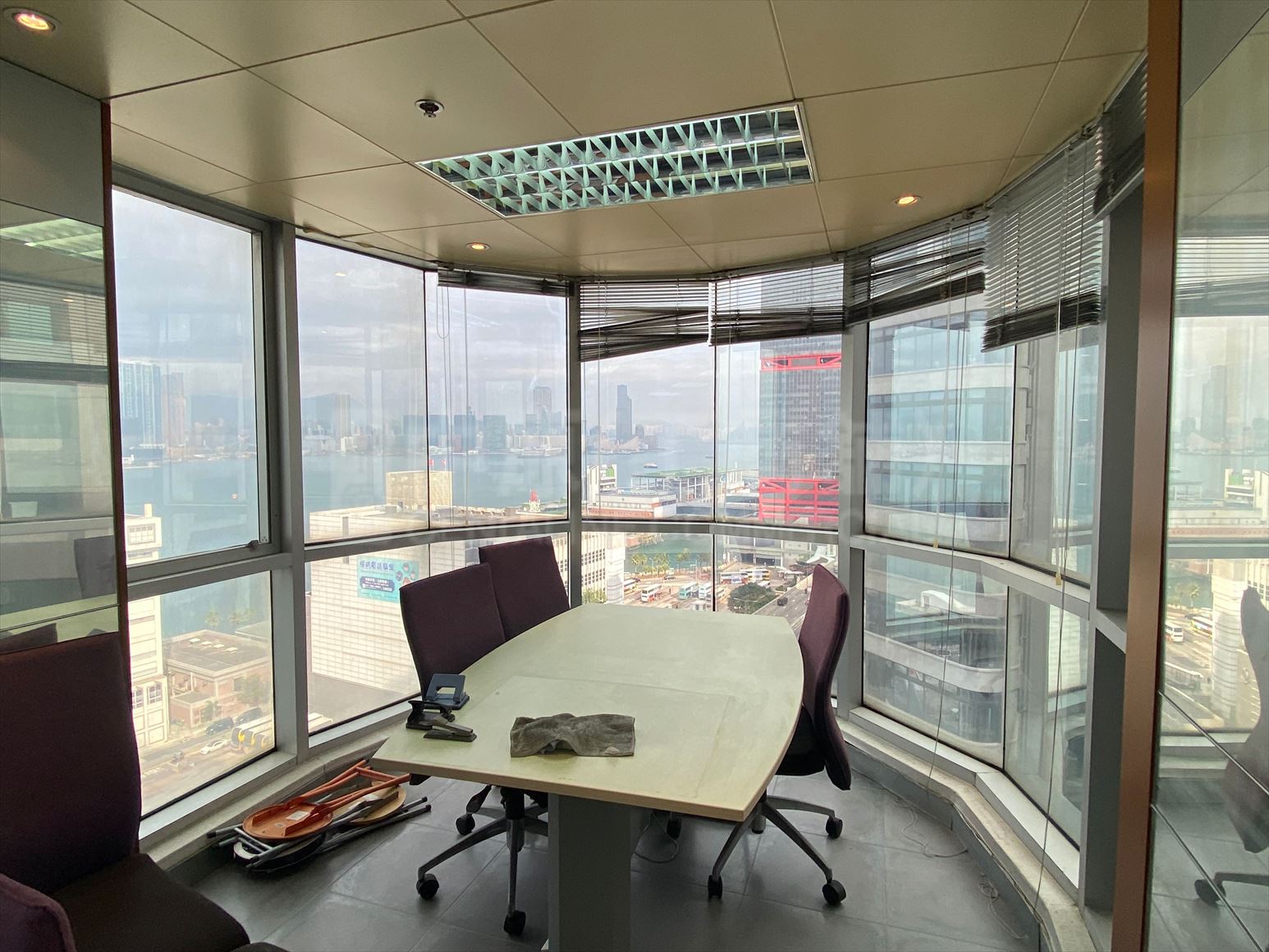 Photo materials about 1 Des Voeux Road West | Office Listing | Centaline Commercial