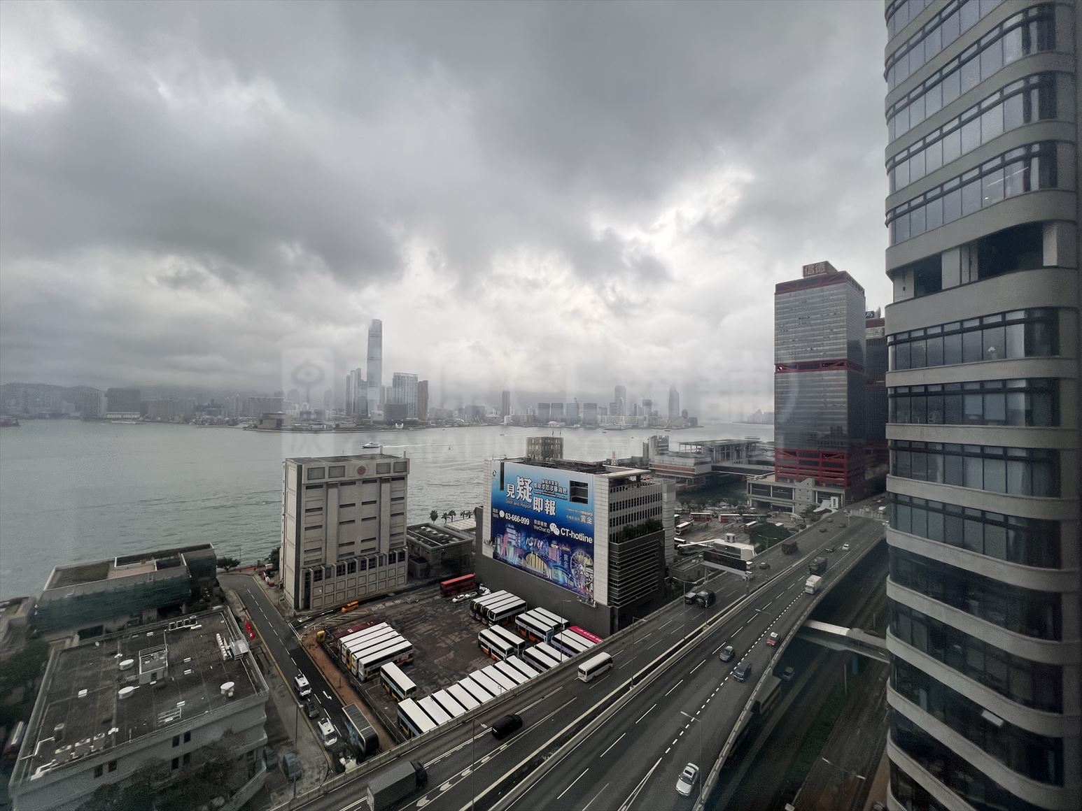 Photo materials about 1 Des Voeux Road West | Office Listing | Centaline Commercial