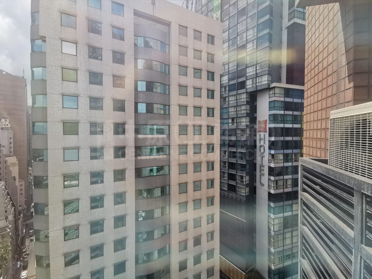 Photo materials about 1 Des Voeux Road West | Office Listing | Centaline Commercial