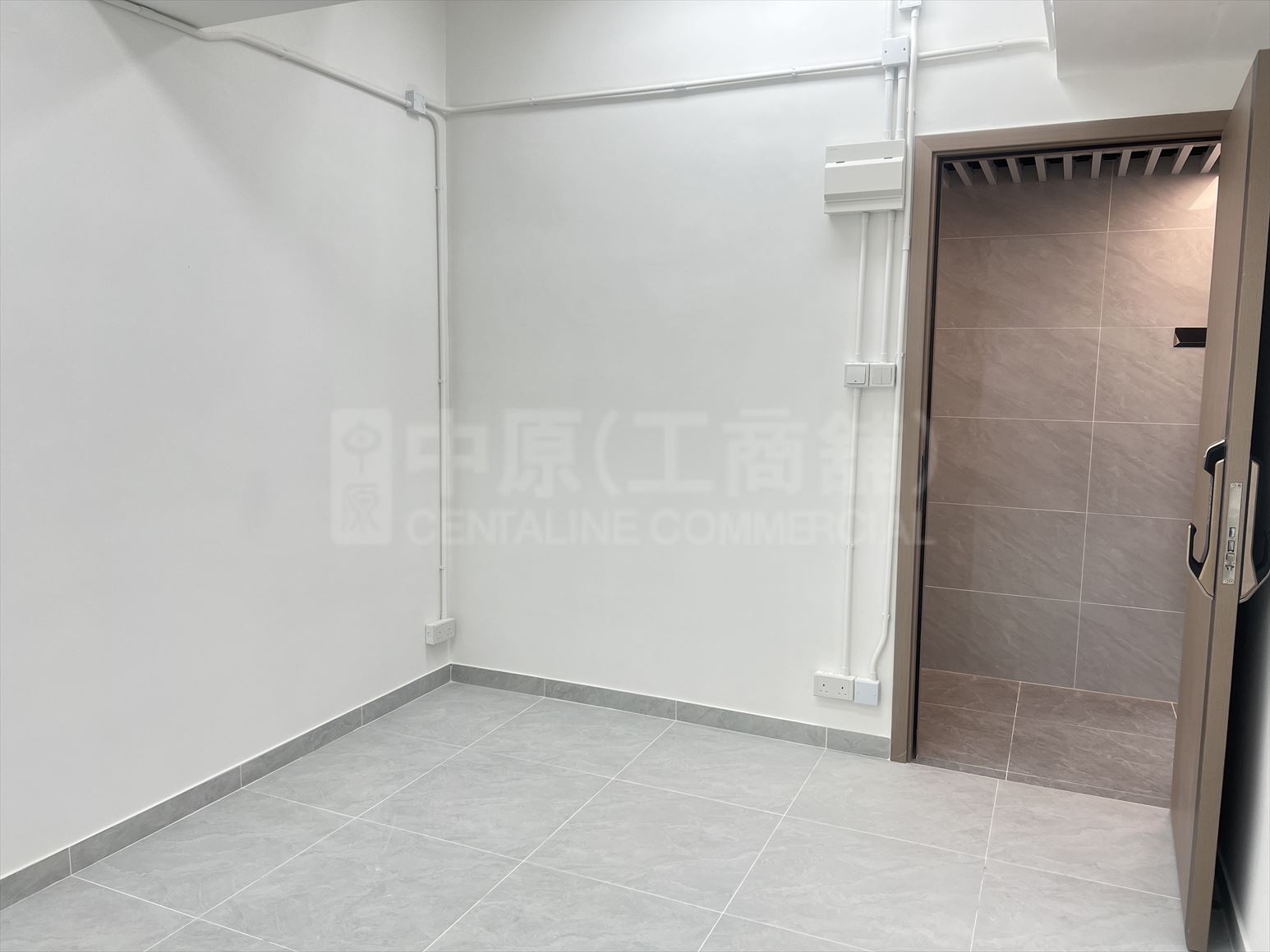 萬峰工業大廈的相片資料｜工商樓盤｜中原工商舖