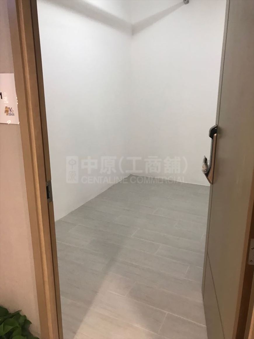 万年工业大厦的相片资料｜工商楼盘｜中原工商铺