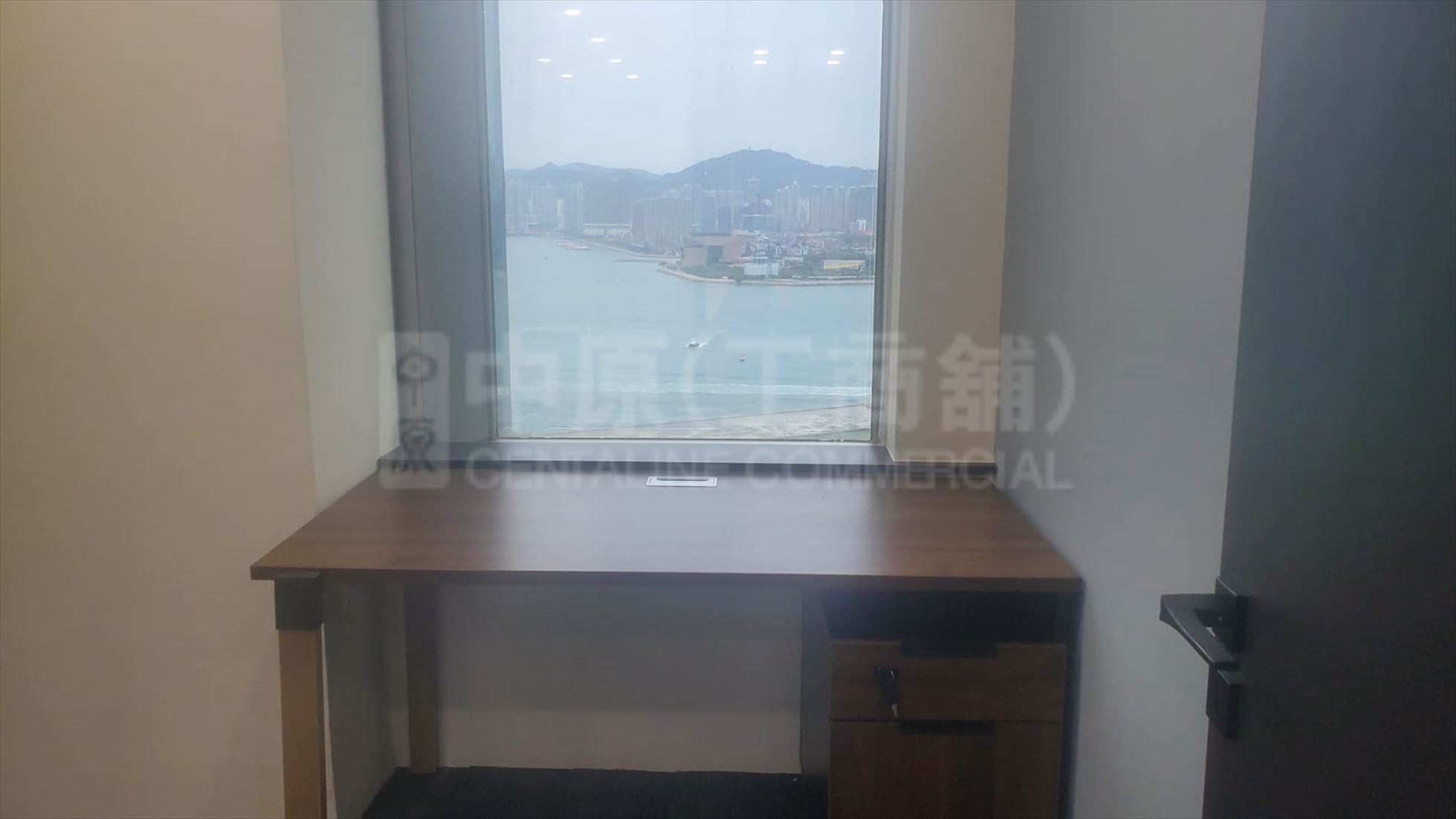 Photo materials about Chu Kong Shipping Tower | Office Listing | Centaline Commercial