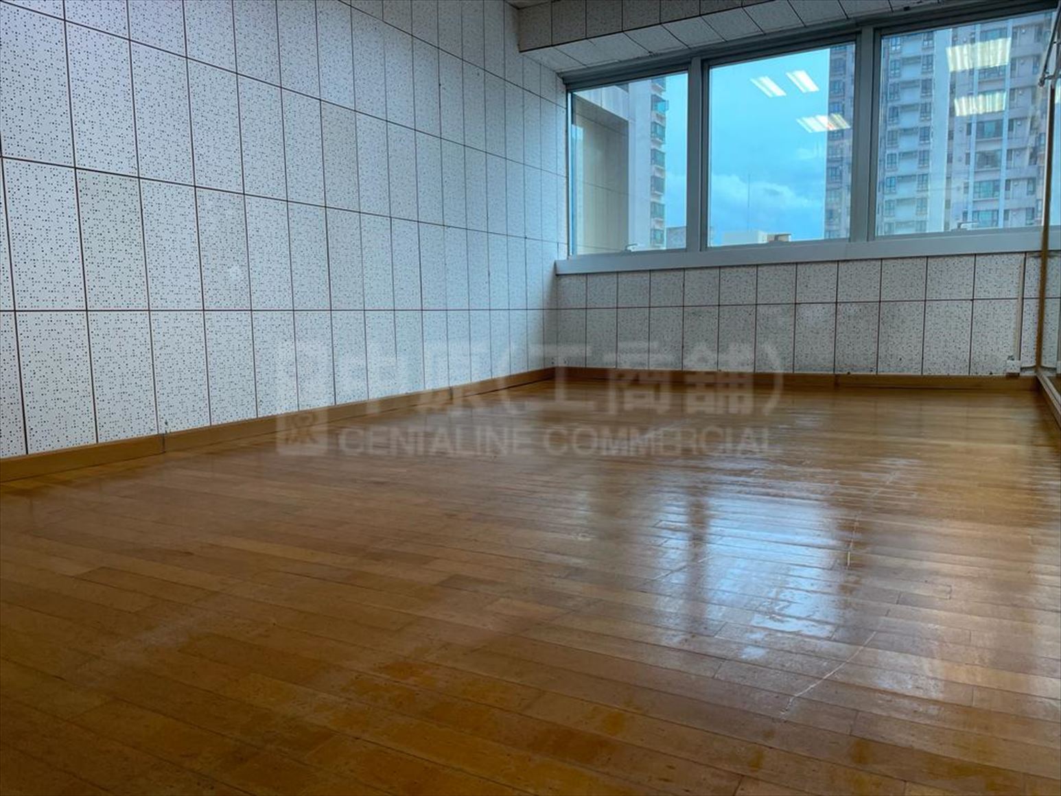 Photo materials about Kwong Wah Plaza | Office Listing | Centaline Commercial