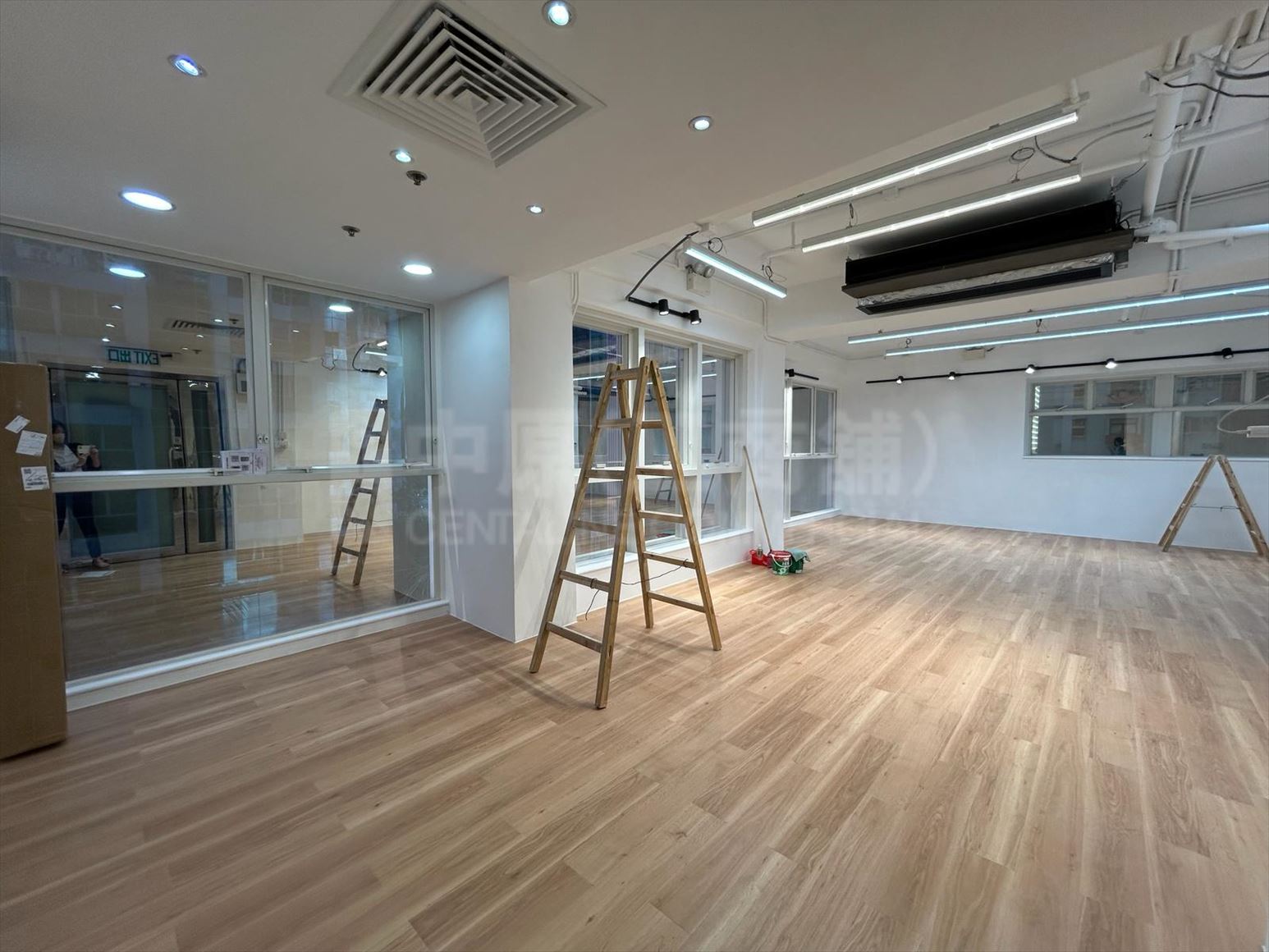 Photo materials about At Tower | Office Listing | Centaline Commercial