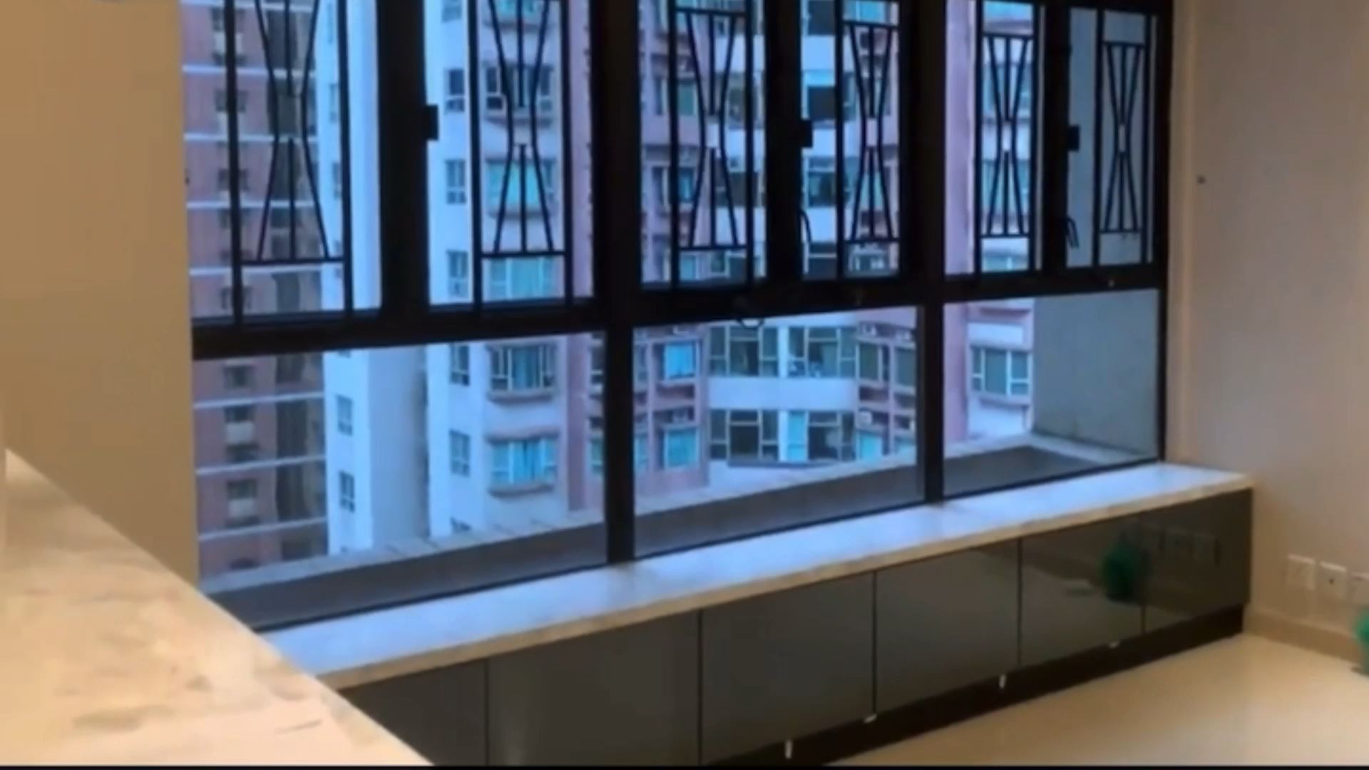 丹拿花园 1座, 视频