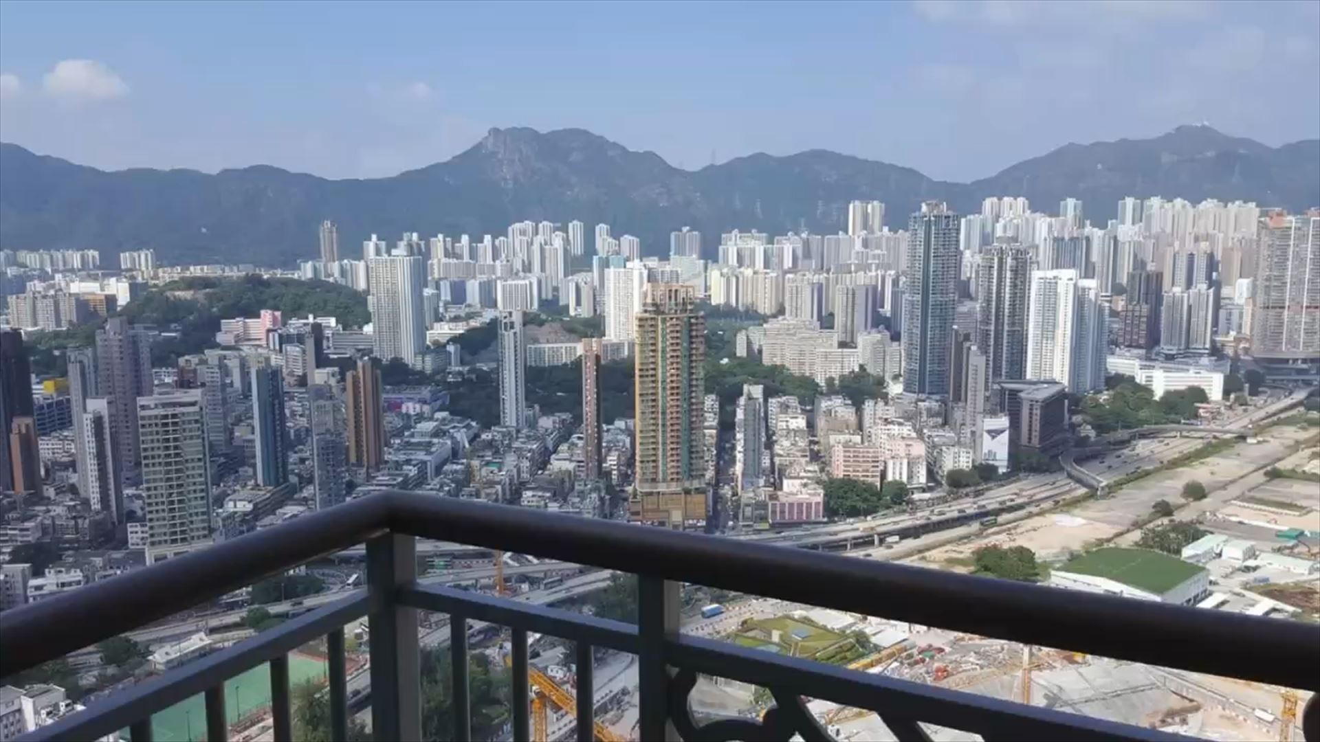 Sky Tower・Block 6, Video